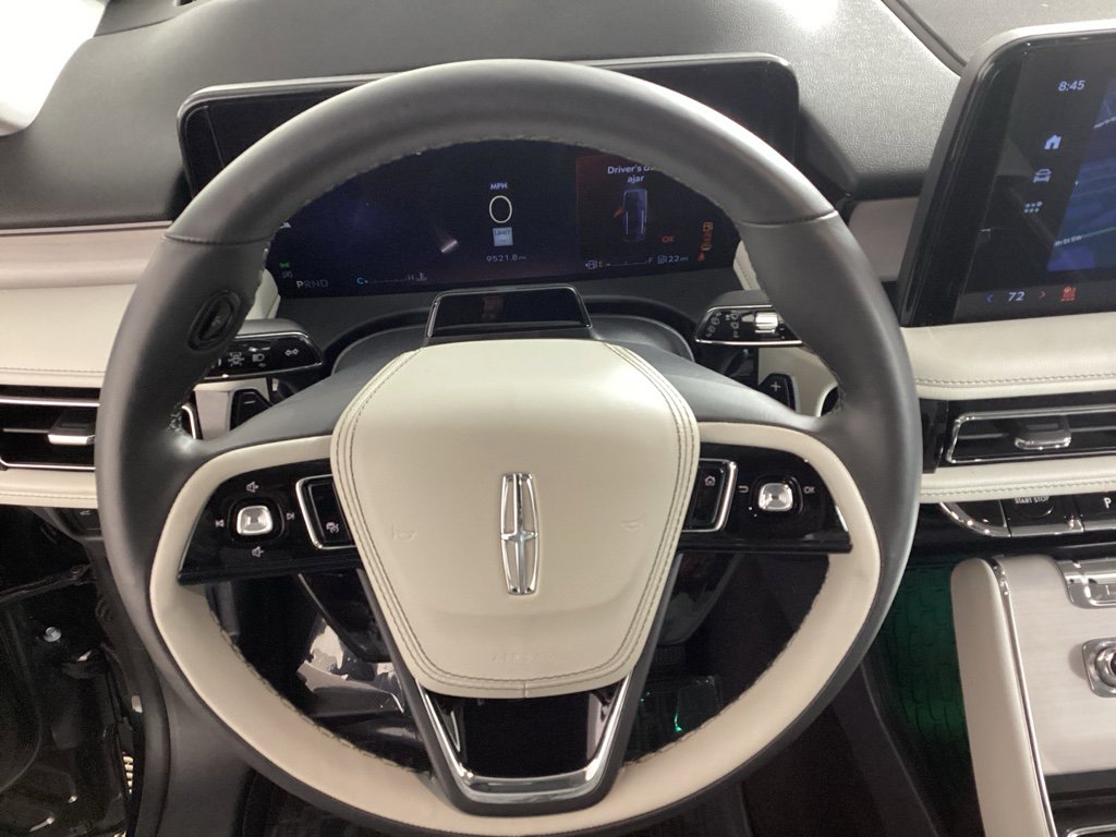 Used 2025 Lincoln Aviator Reserve w/ Equipment Group 201A image 25