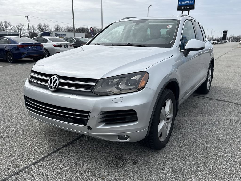 Used 2012 Volkswagen Touareg VR6 image 4