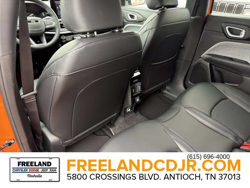 New 2026 Jeep Compass Latitude AWD/4WD image 15
