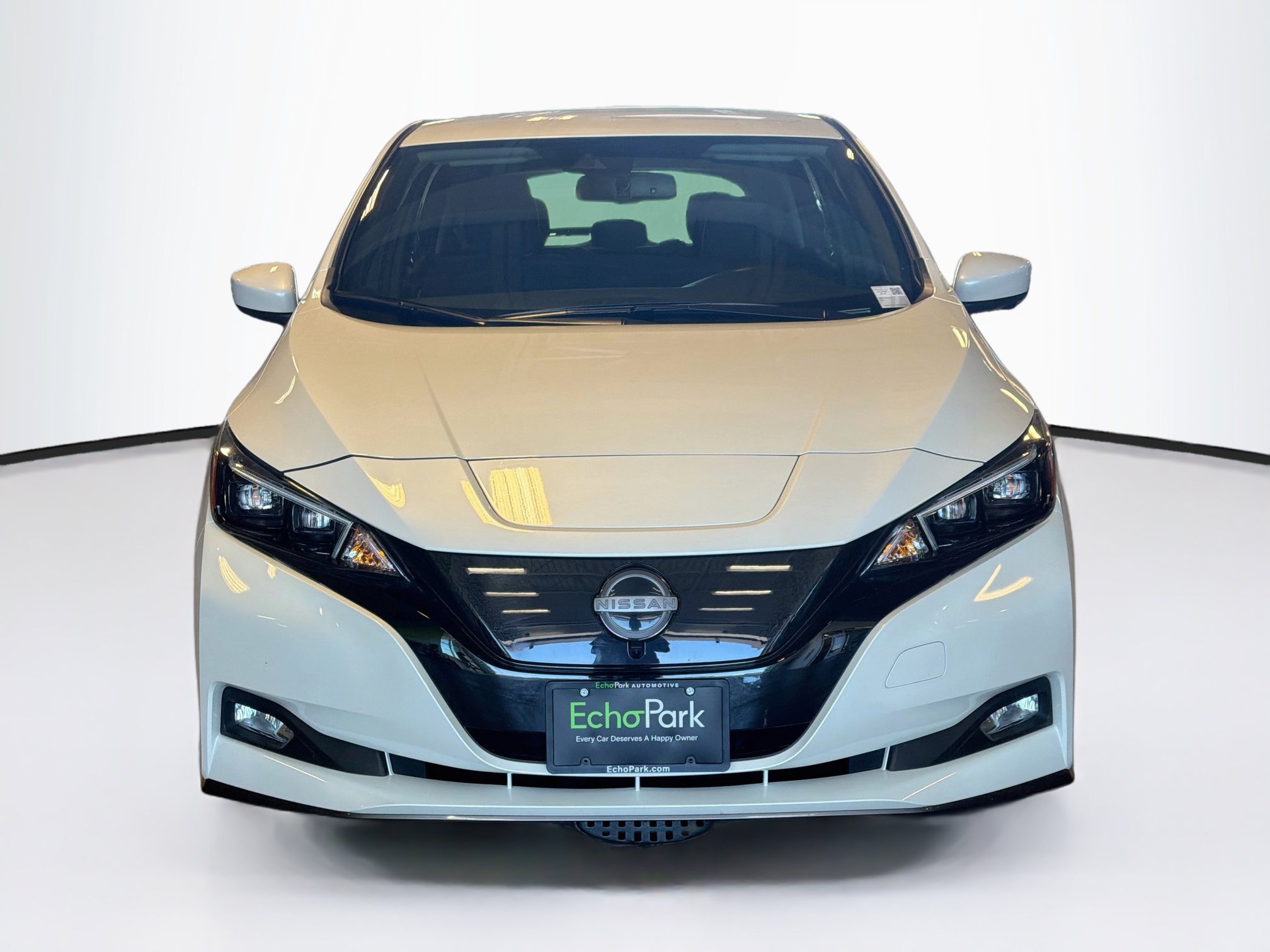 Used 2024 Nissan Leaf SV Plus FWD image 2