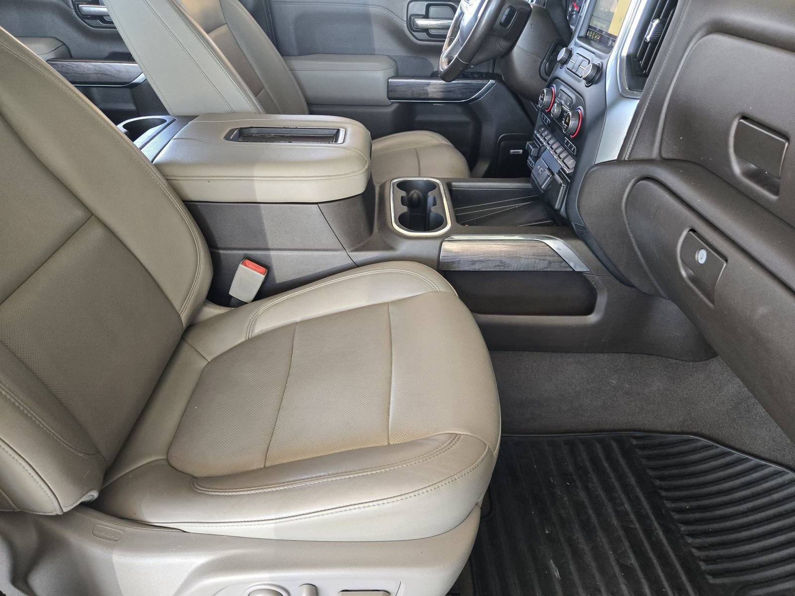 Used 2019 Chevrolet Silverado 1500 LTZ AWD/4WD image 13
