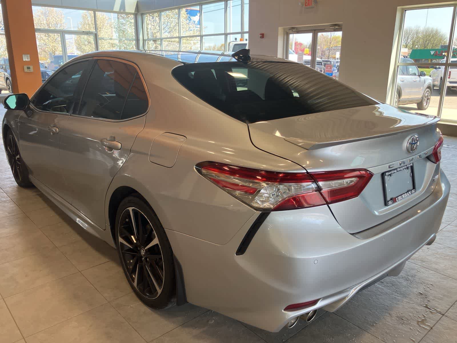 Used 2018 Toyota Camry FWD image 7