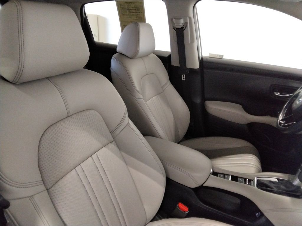 Used 2023 Honda HR-V EX-L image 41