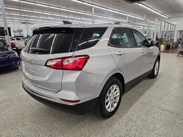 Used 2018 Chevrolet Equinox LS FWD image 5