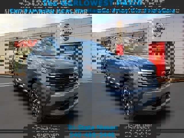 New 2025 Nissan Kicks SV