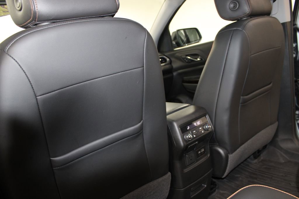 Used 2023 GMC Acadia AT4 w/ Preferred Package image 27