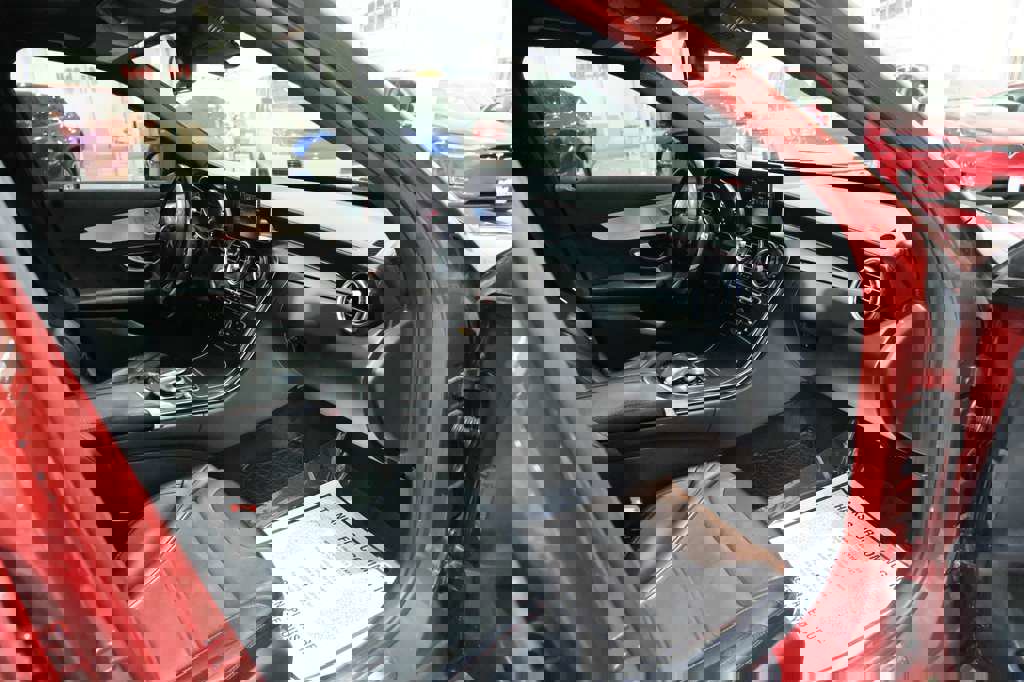 Used 2018 Mercedes-Benz C 43 AMG 4MATIC Sedan w/ Parking Assist Package image 33