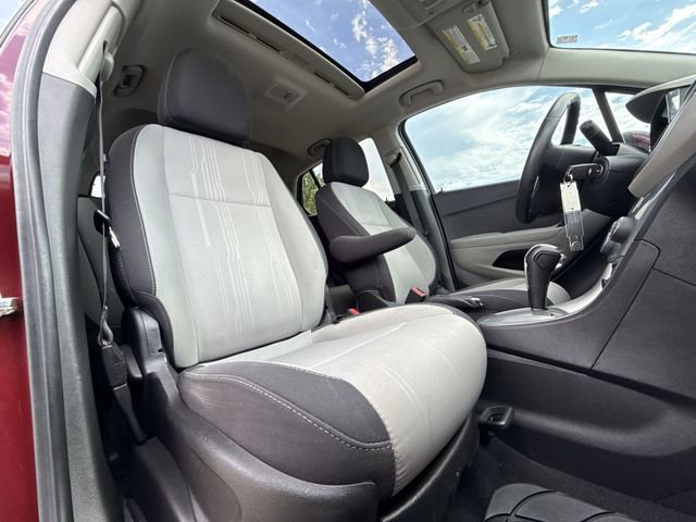 Used 2016 Chevrolet Trax LT w/ LT Sun and Sound Package FWD image 24