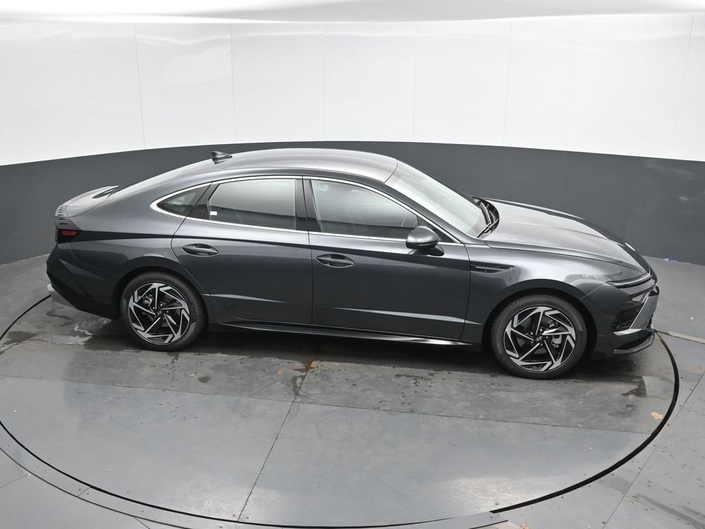 New 2026 Hyundai Sonata SEL FWD image 13