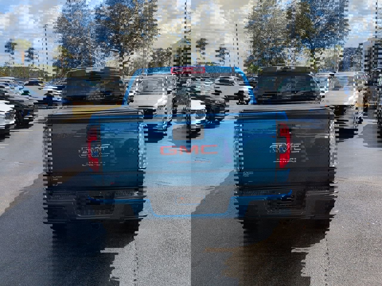 Used 2022 GMC Canyon Elevation w/ Elevation Premium Package image 5