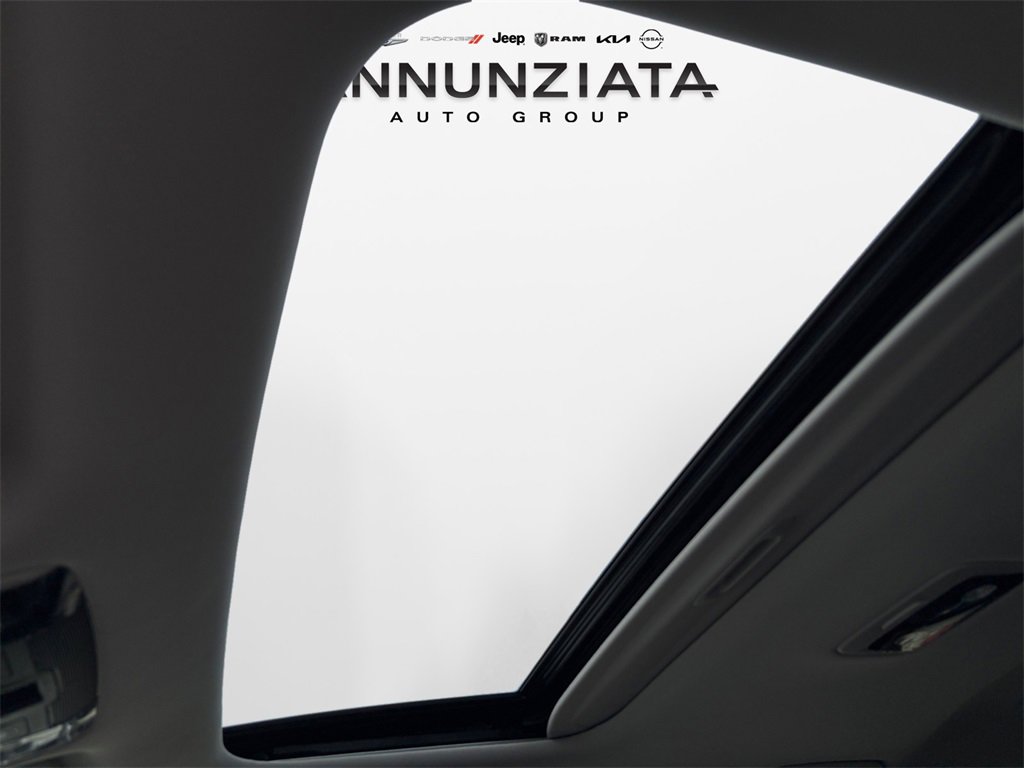 New 2025 Kia Seltos SX w/ SX Sunroof Package image 30