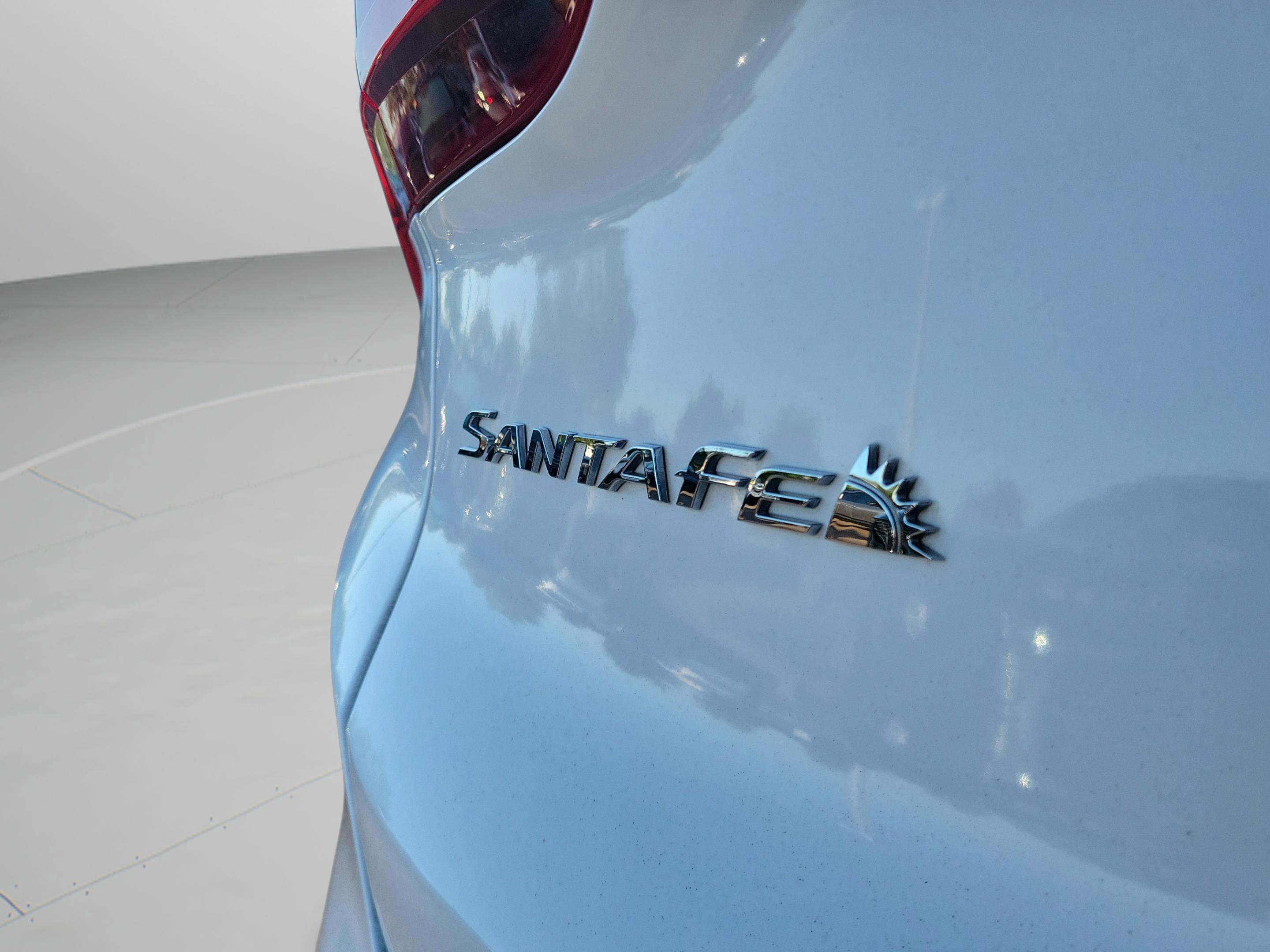 Certified 2023 Hyundai Santa Fe SEL image 6