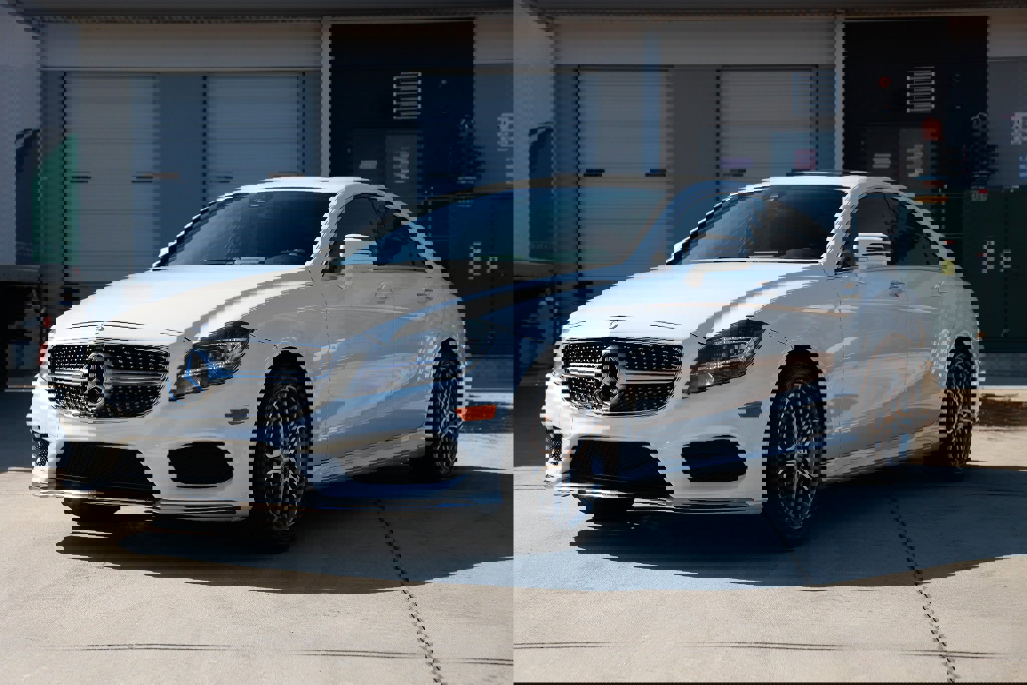 Used 2016 Mercedes-Benz CLS 400 4MATIC image 4