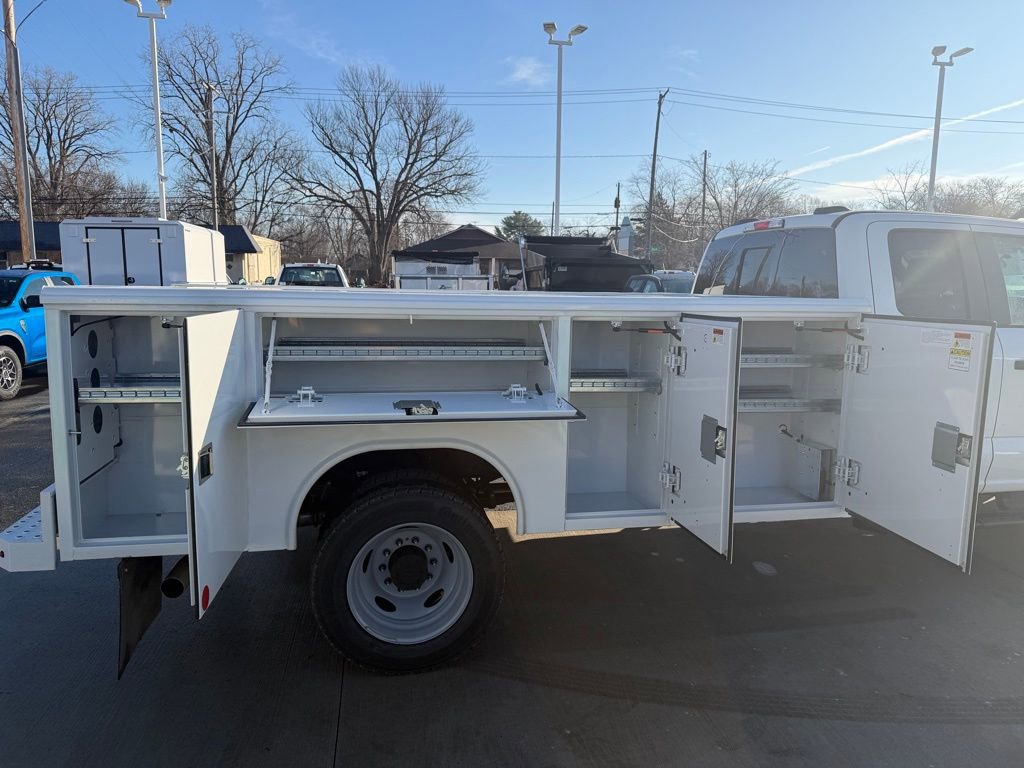 New 2026 Ford F550 4x4 Supercab Super Duty image 43