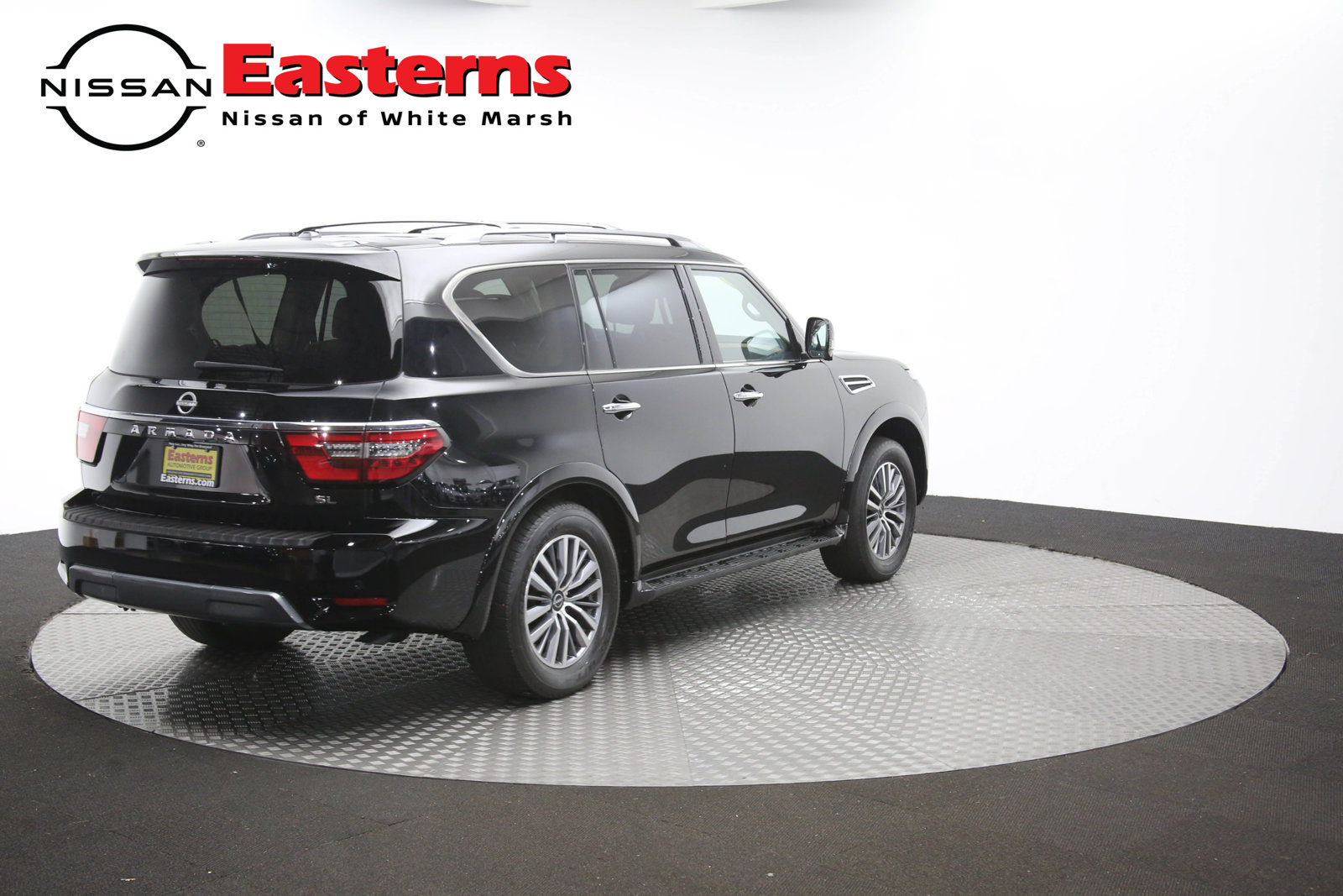 Used 2023 Nissan Armada SL w/ Captain's Chairs Package AWD/4WD image 42
