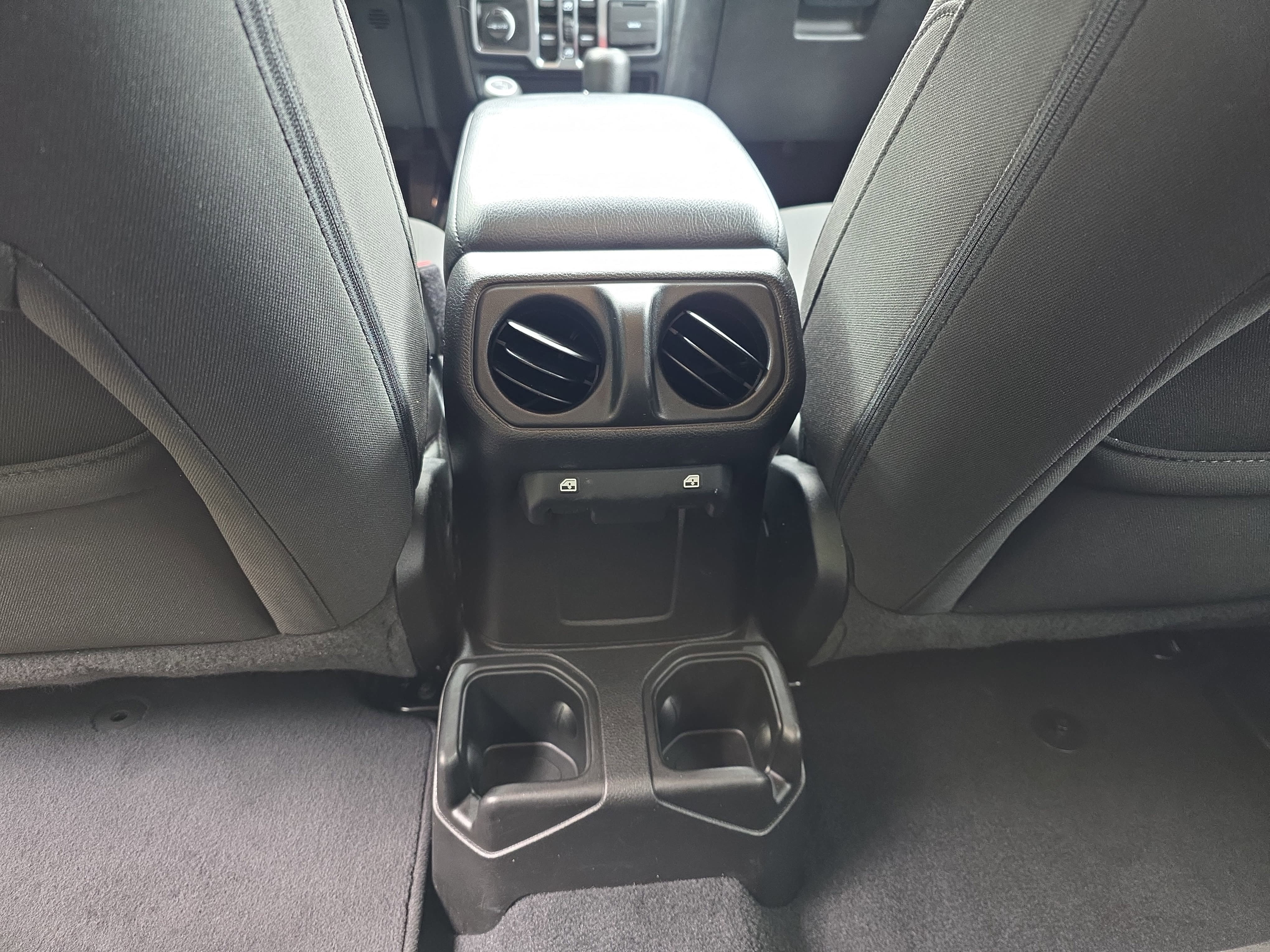 Certified 2023 Jeep Gladiator Sport AWD/4WD image 31