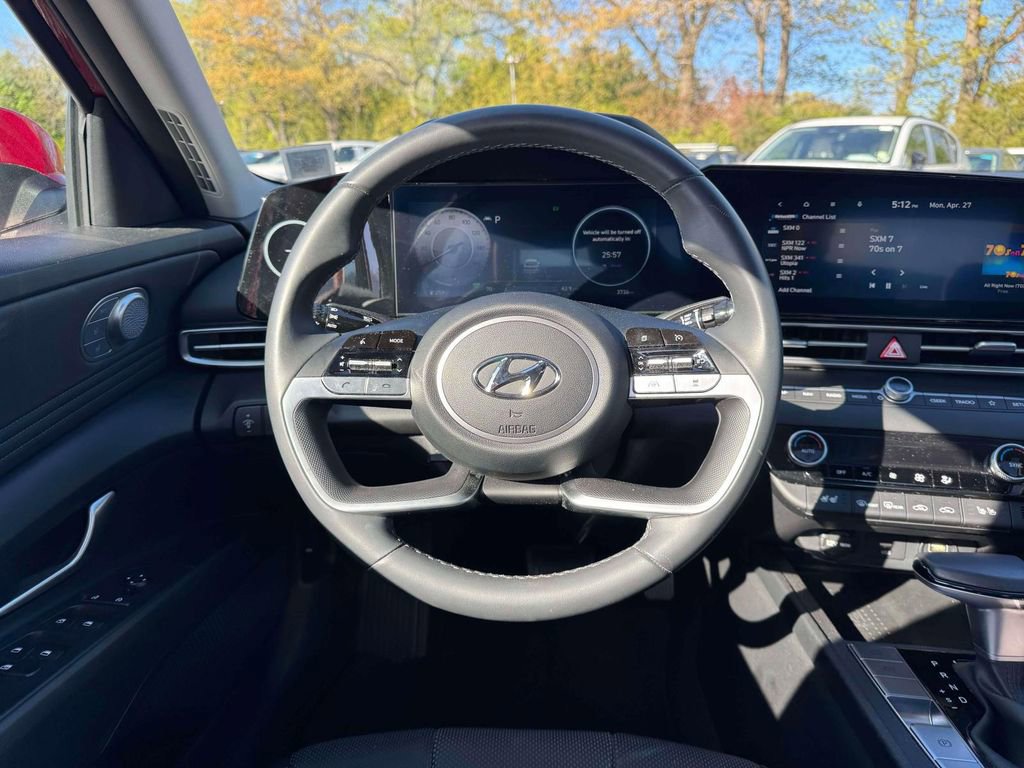Used 2023 Hyundai Elantra Limited FWD image 23