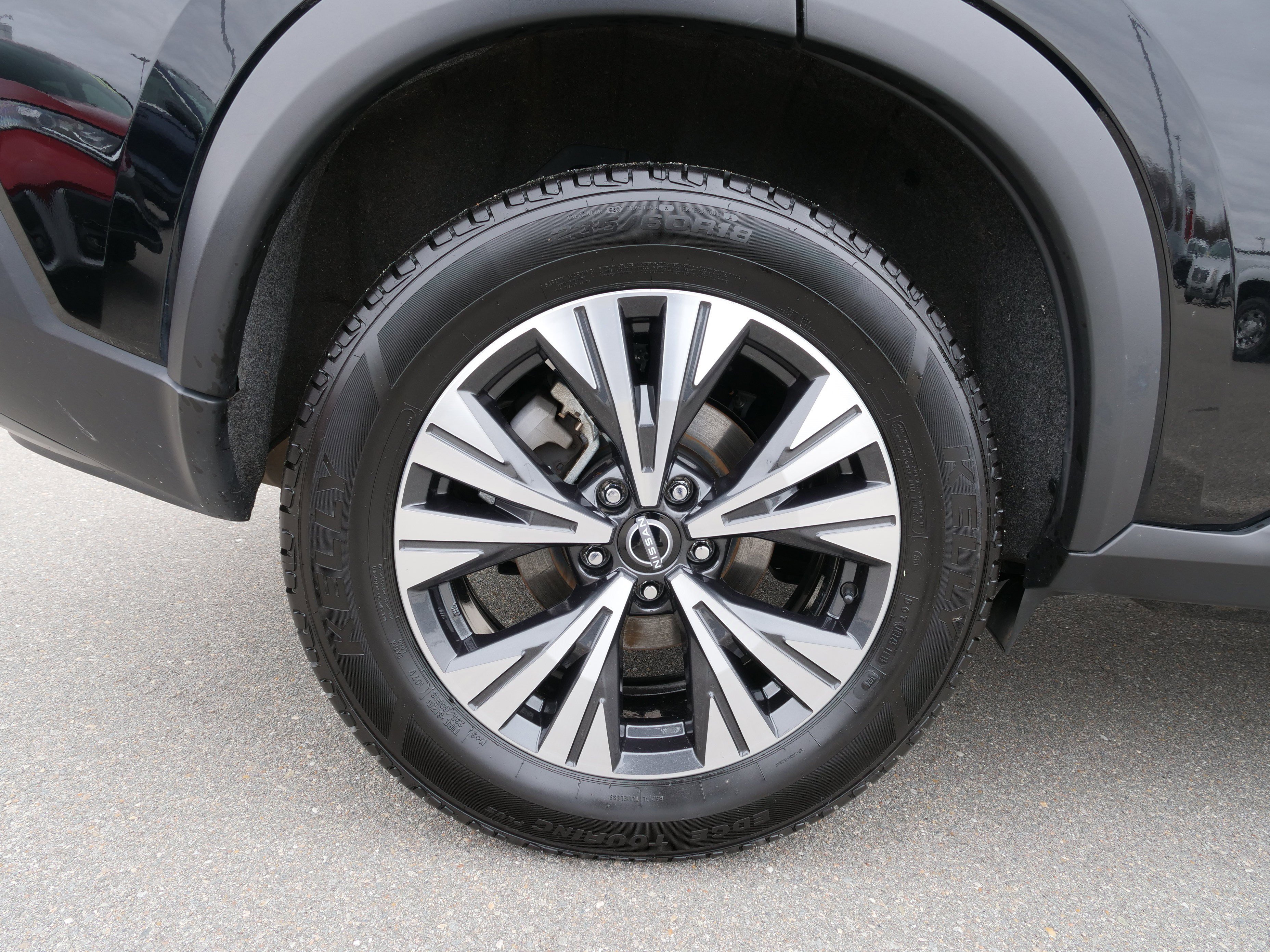 Used 2023 Nissan Rogue SV image 11