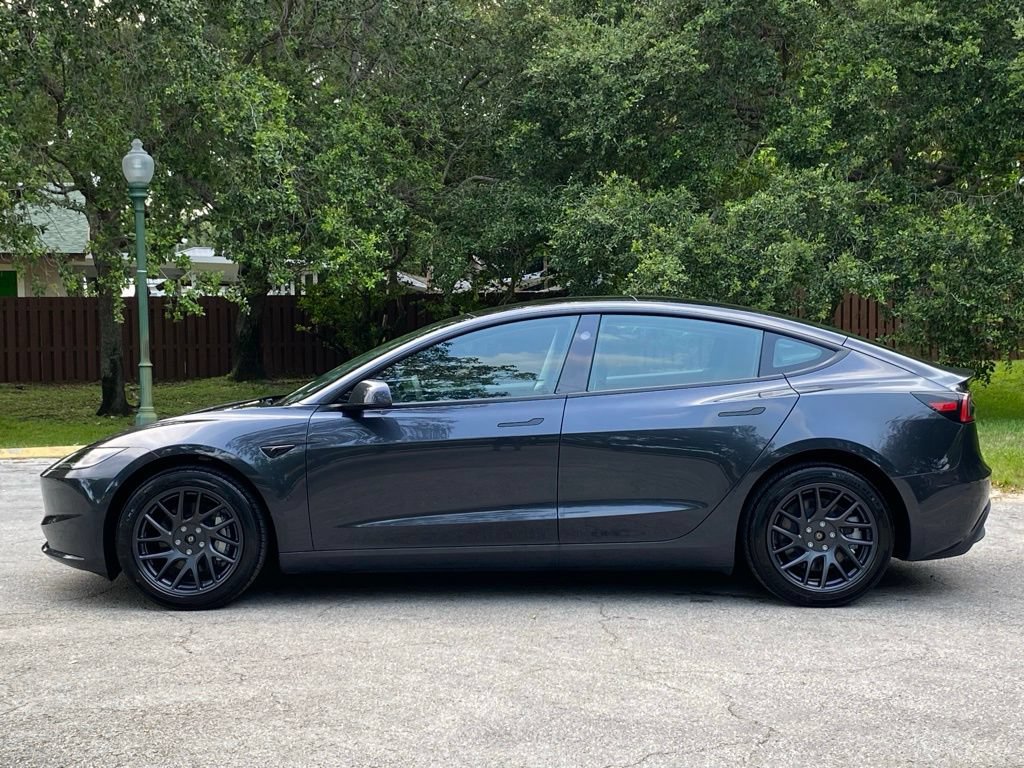 Used 2026 Tesla Model 3 AWD/4WD image 5