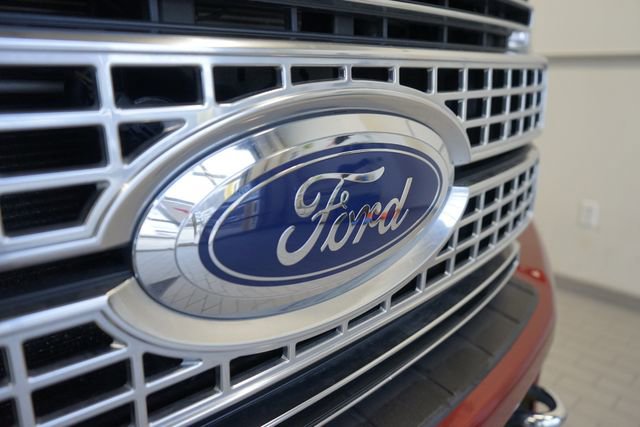 Used 2017 Ford F250 Platinum w/ Snow Plow Prep Package image 19