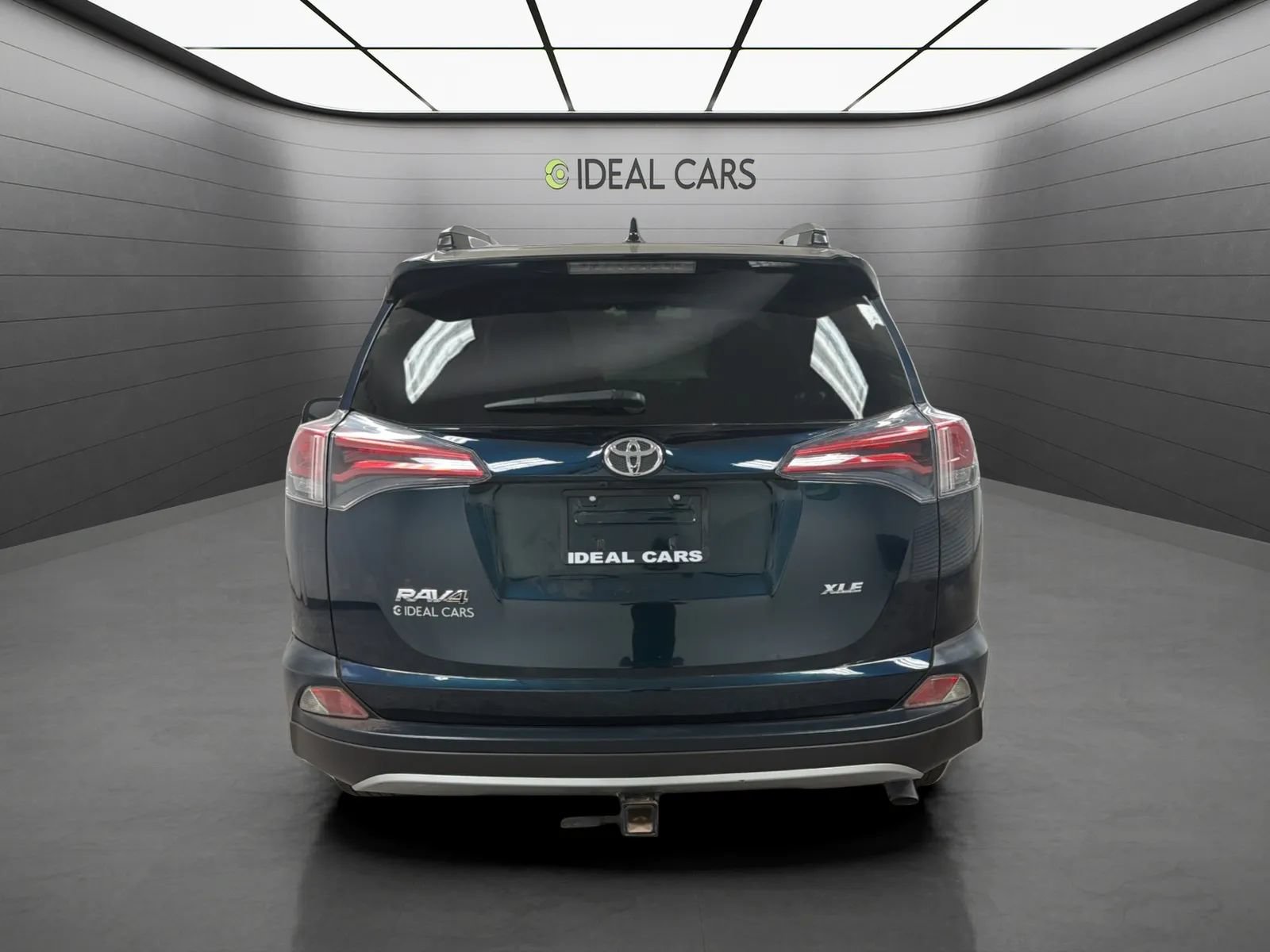 Used 2018 Toyota RAV4 XLE w/ Plus Extra Value Package FWD image 6