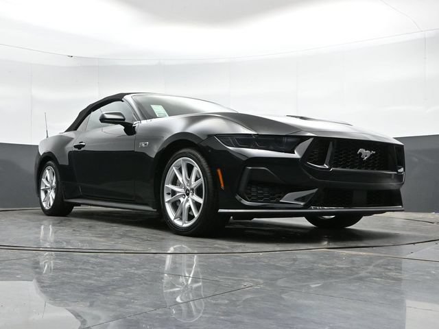 Used 2025 Ford Mustang GT Premium RWD image 36