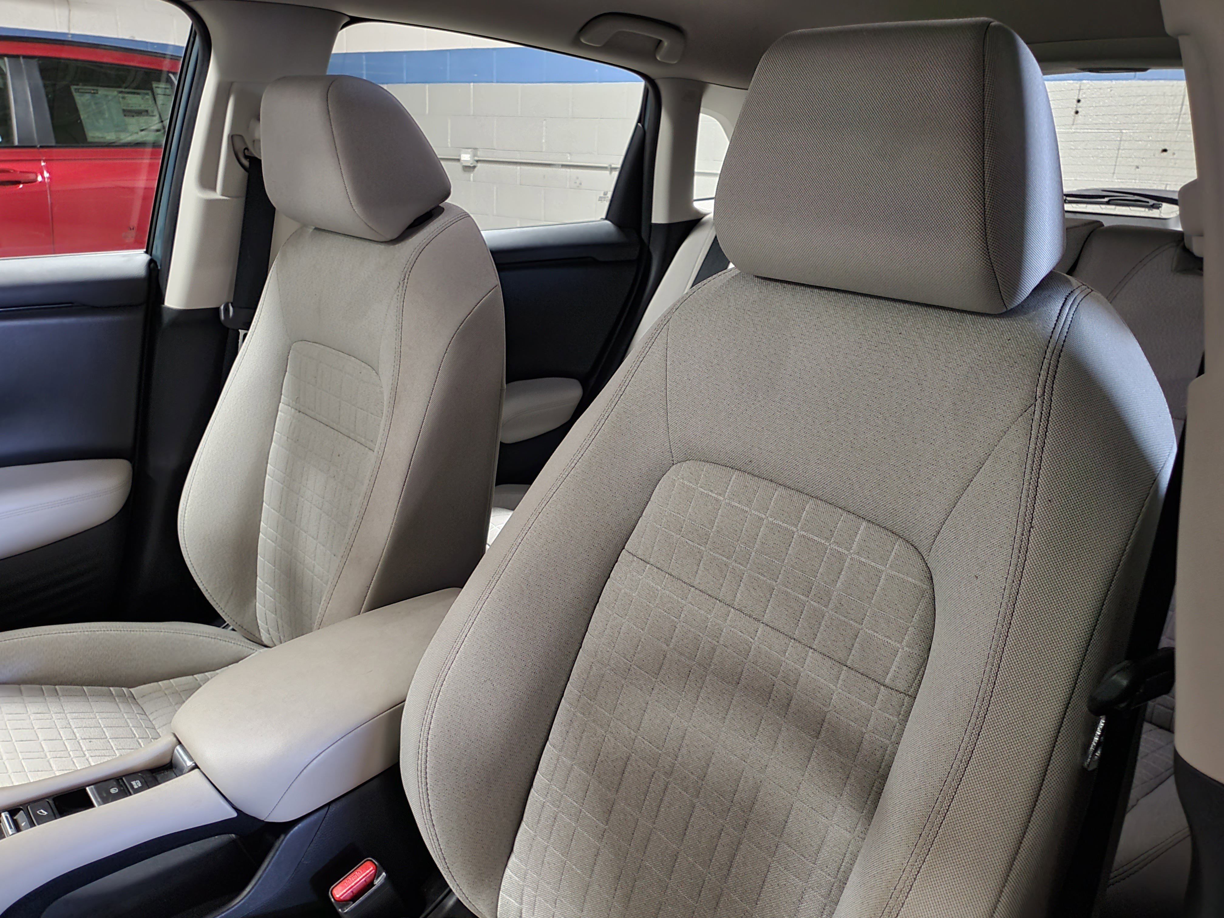 Used 2023 Honda HR-V LX image 18