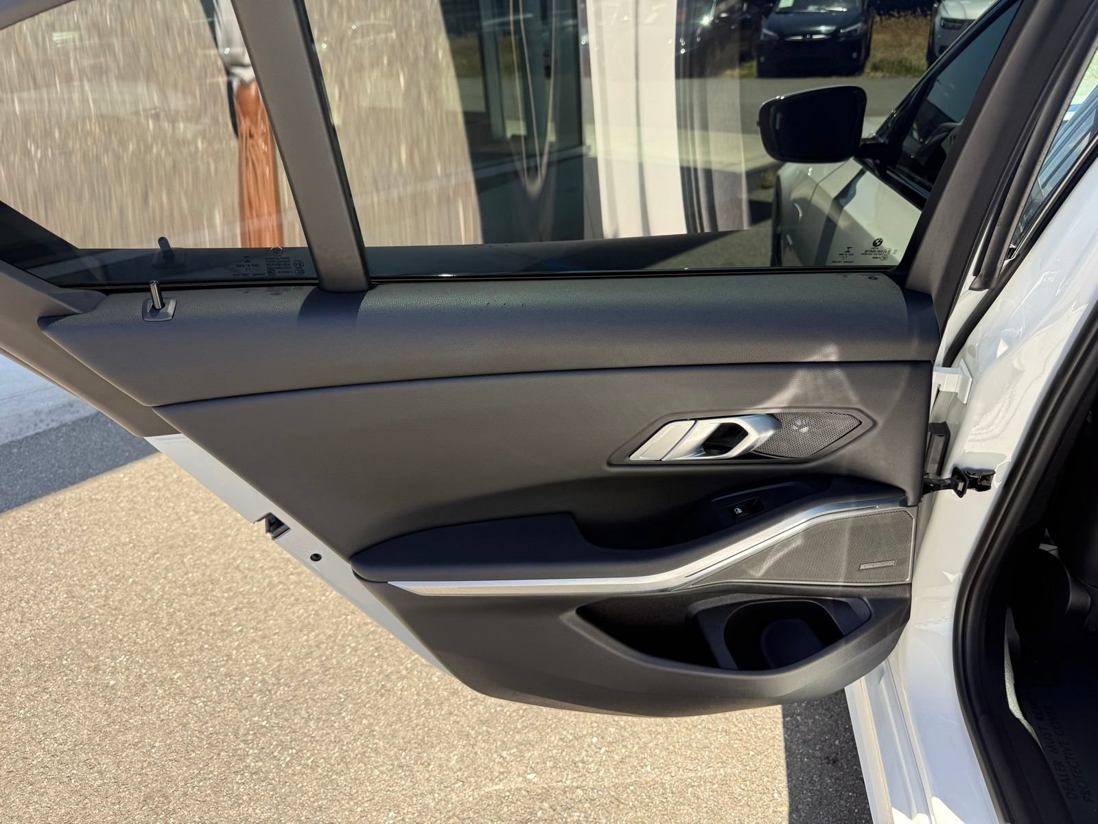 Used 2023 BMW 330e w/ M Sport Package RWD image 30