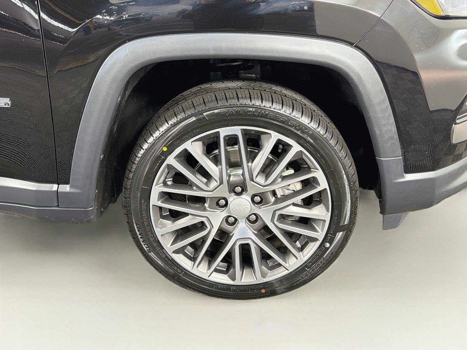 Used 2023 Jeep Compass Limited w/ Elite Group AWD/4WD image 36