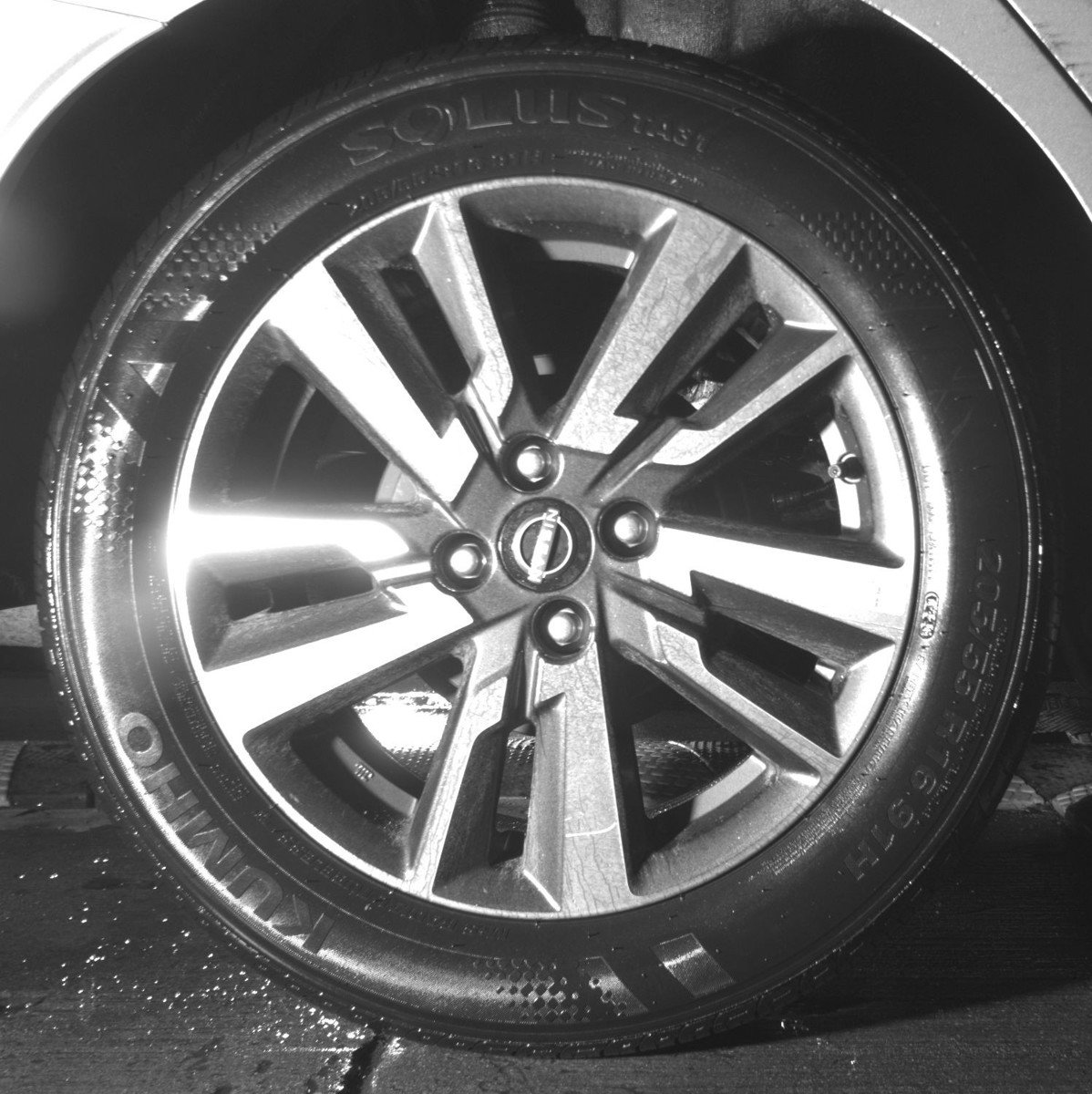 Used 2025 Nissan Versa SV image 15