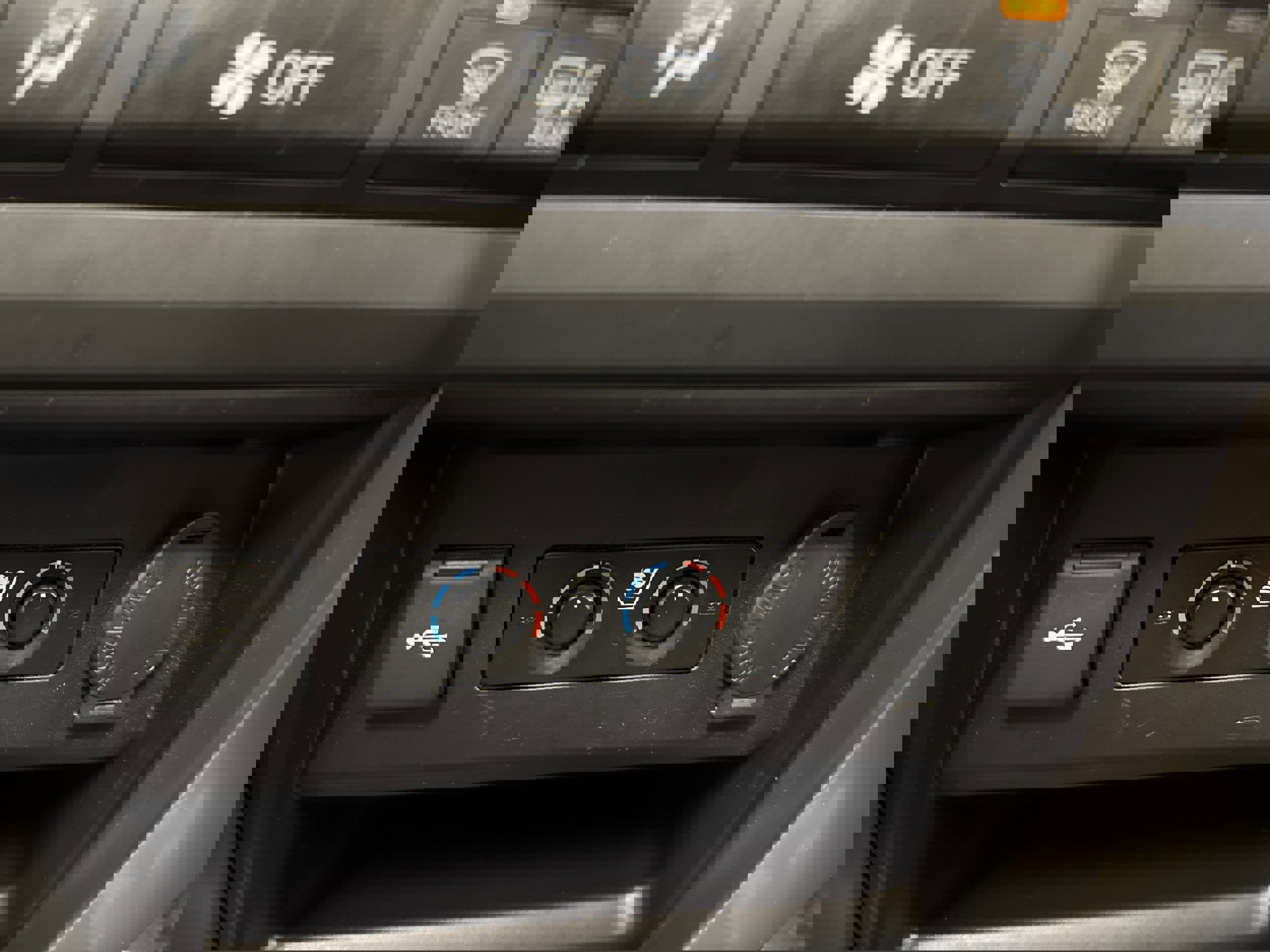 Used 2023 Toyota 4Runner Limited image 37