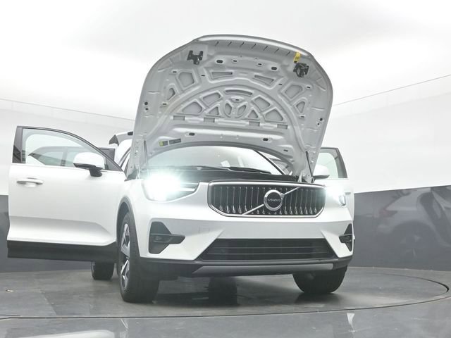 Used 2023 Volvo XC40 B4 Plus w/ Protection Package Premier image 53