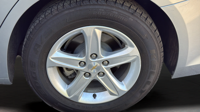 Used 2024 Chevrolet Malibu LT FWD image 37