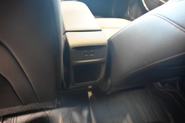 Used 2025 Chevrolet Trax RS w/ Sunroof Package FWD image 26