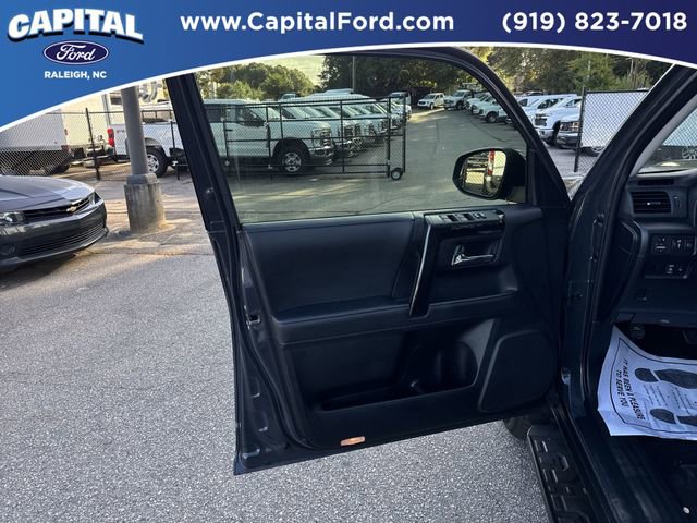 Used 2024 Toyota 4Runner TRD Off-Road Premium image 19