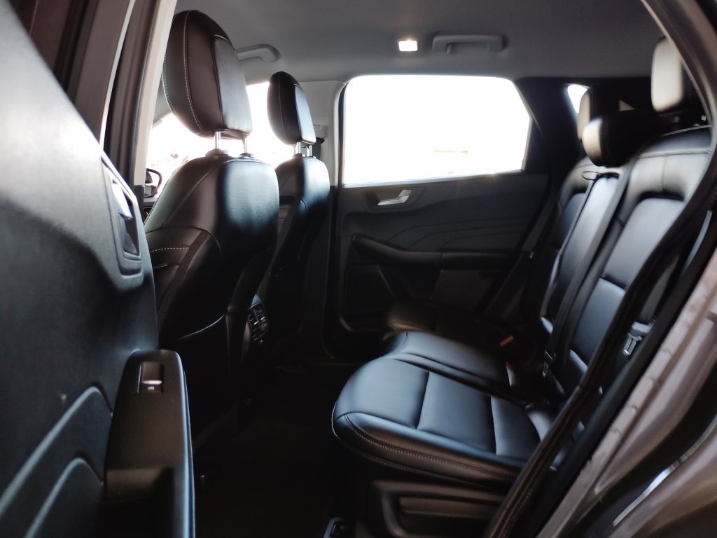 Used 2022 Ford Escape SEL FWD image 21