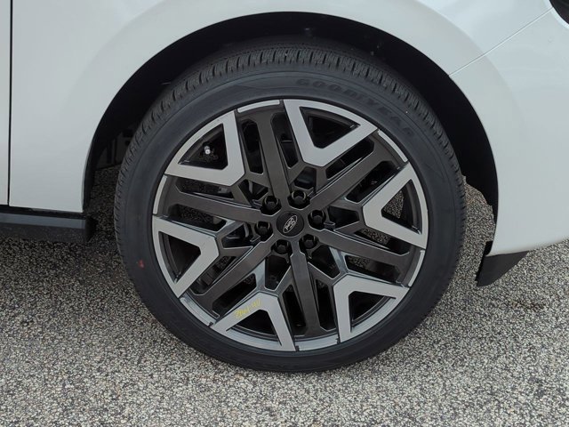 New 2026 Ford Expedition Platinum w/ Platinum Ultimate Package AWD/4WD image 11