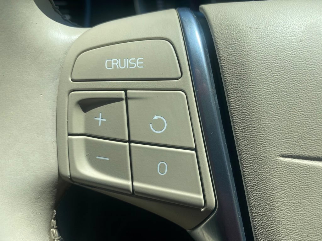 Used 2016 Volvo XC60 T5 Premier w/ Proximity Package FWD image 18