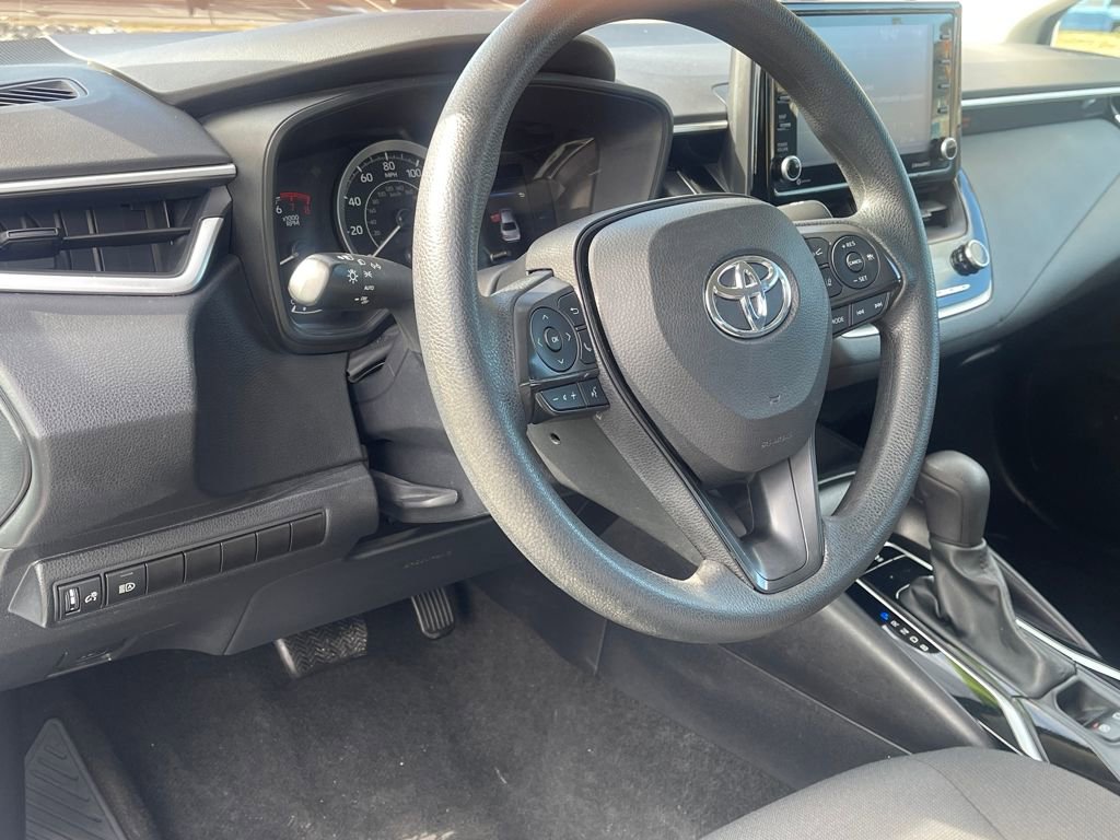 Used 2022 Toyota Corolla LE image 15