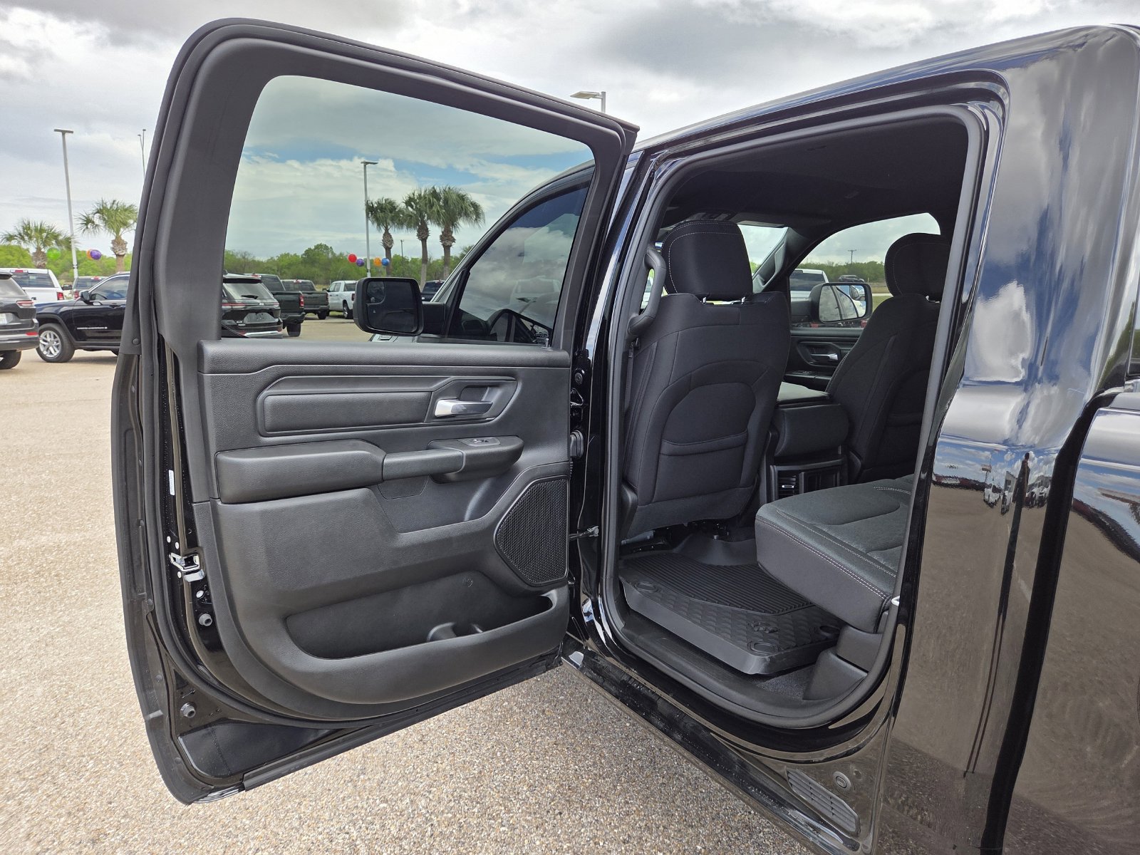 New 2026 RAM 1500 Warlock AWD/4WD image 15