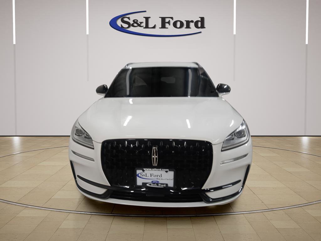 Used 2024 Lincoln Corsair Reserve w/ Jet Appearance Package image 9