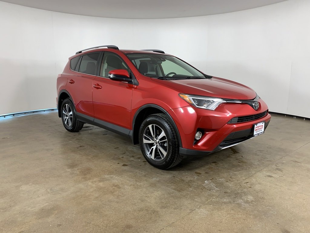 Used 2017 Toyota RAV4 XLE image 5