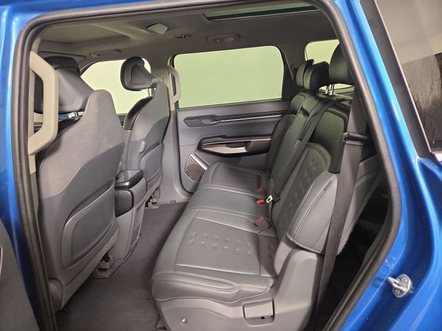Certified 2024 Kia EV9 Wind AWD/4WD image 14