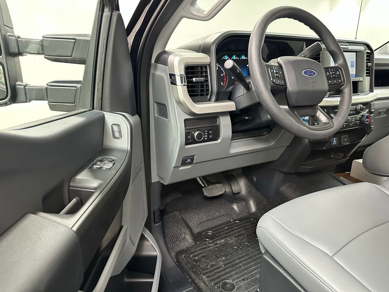 New 2025 Ford F350 XL image 16