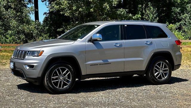 Used 2018 Jeep Grand Cherokee Limited AWD/4WD image 5