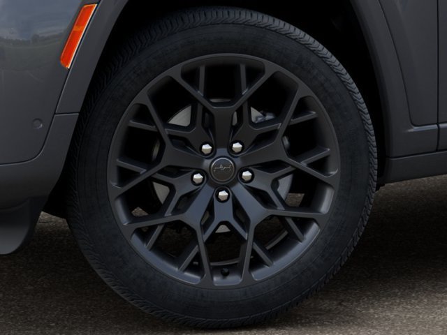 New 2027 Jeep Grand Cherokee Summit w/ Adv Protech Group IV AWD/4WD image 8
