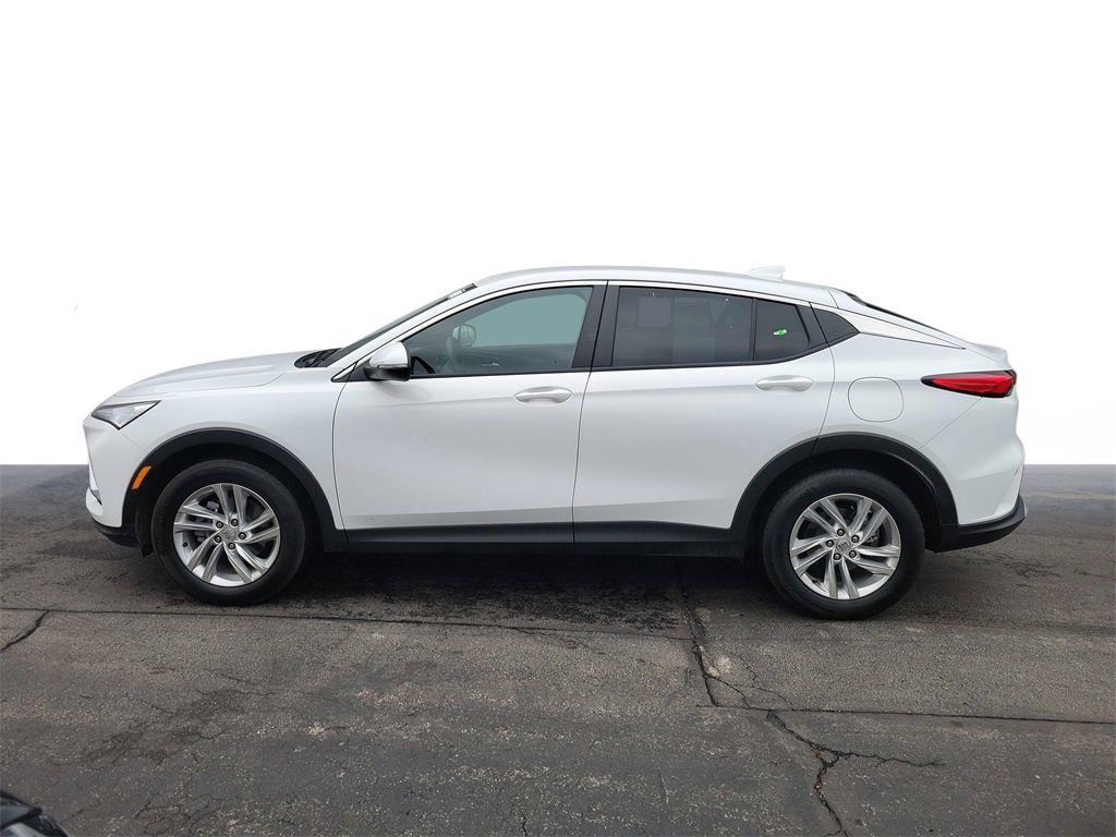 Used 2025 Buick Envista Preferred image 4