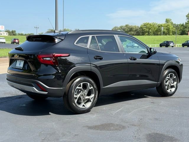 New 2025 Chevrolet Trax LT w/ Driver Confidence Package image 7