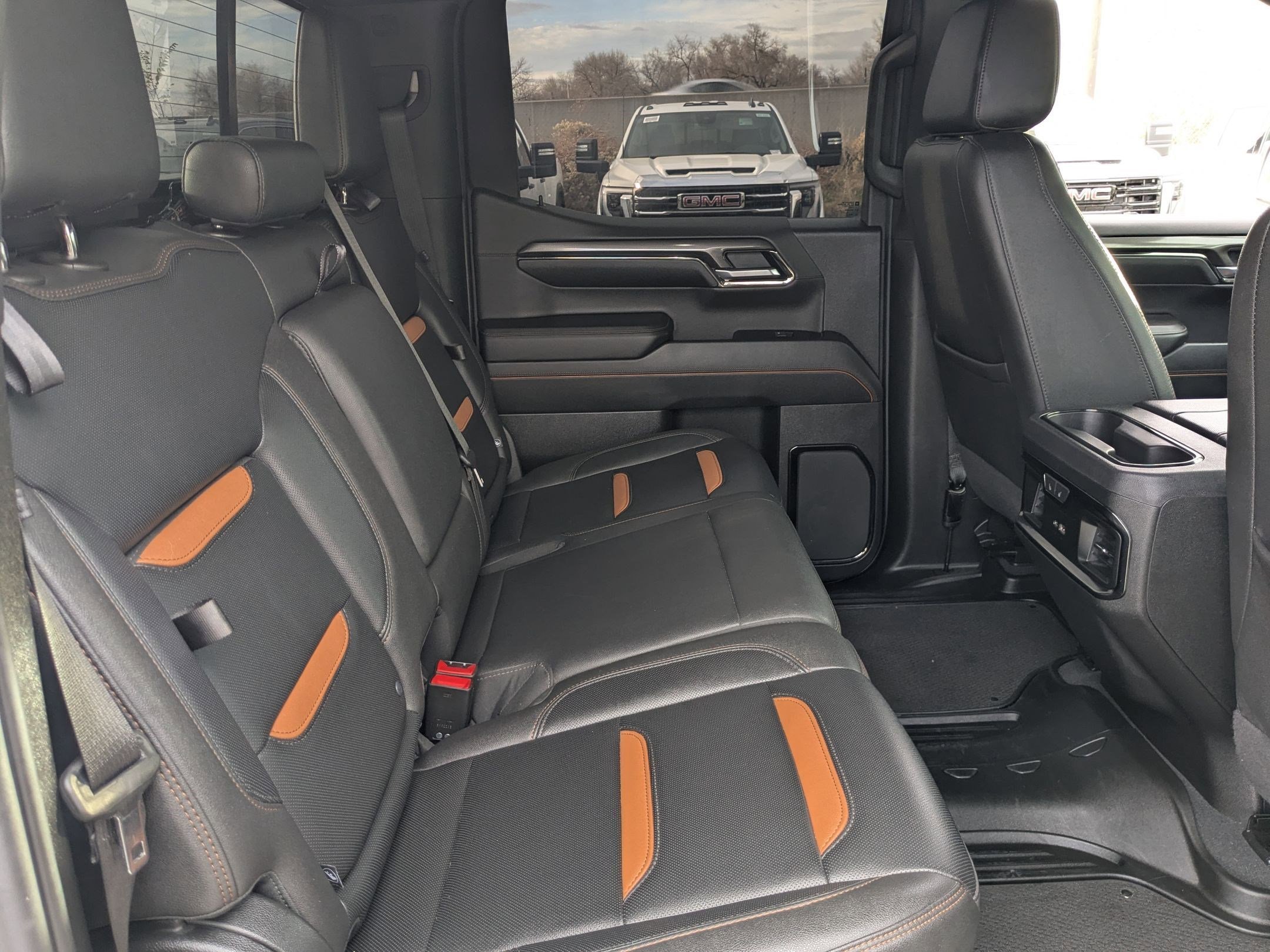 Certified 2023 GMC Sierra 1500 AT4 w/ AT4 Preferred Package image 24