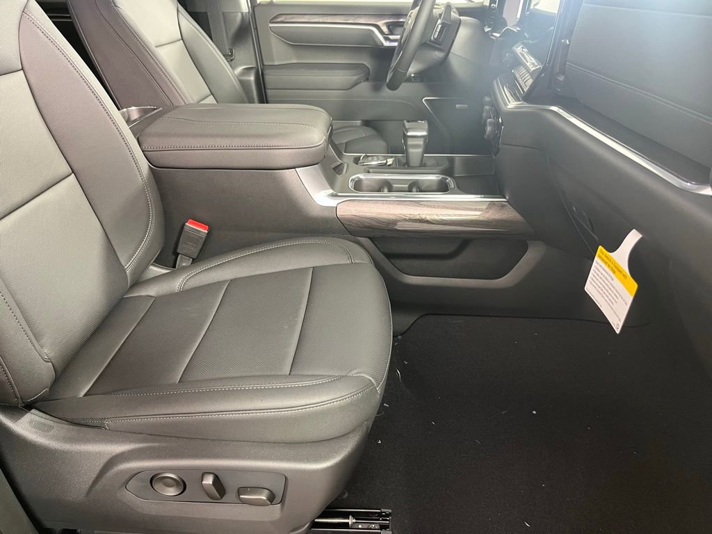 New 2026 Chevrolet Silverado 1500 LTZ w/ LTZ Premium Package image 17